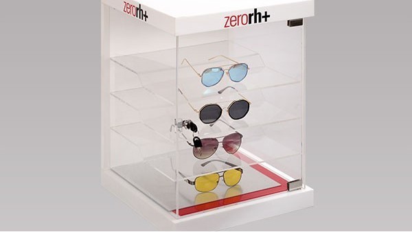 博藝亞克力眼鏡展示架能為眼鏡帶來(lái)什么商機(jī)
